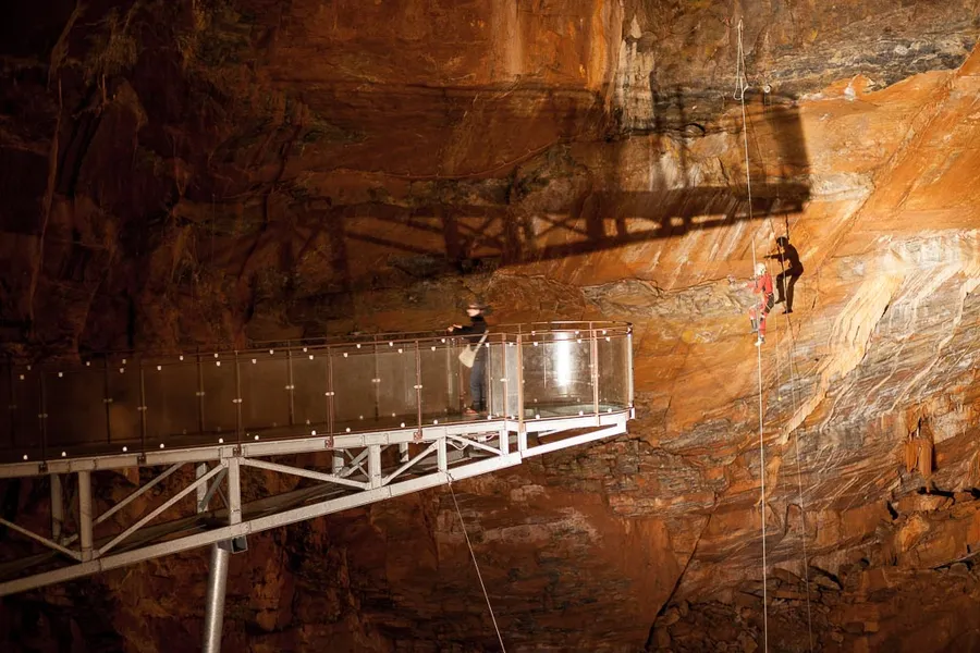 Image du carousel qui illustre: Gouffre Géant de Cabrespine à Cabrespine
