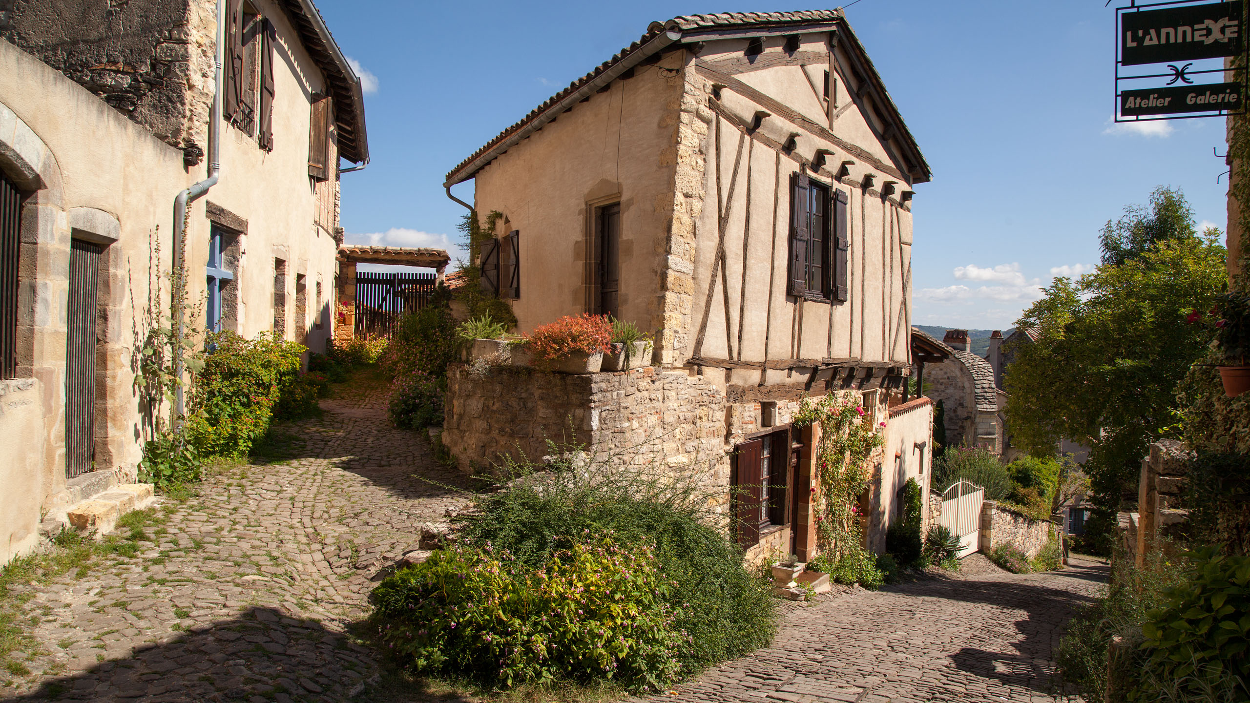 Cordes-sur-ciel village