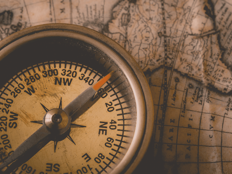 Voyager seul : 10 Conseils pour un voyage en toute sécurité et confiance