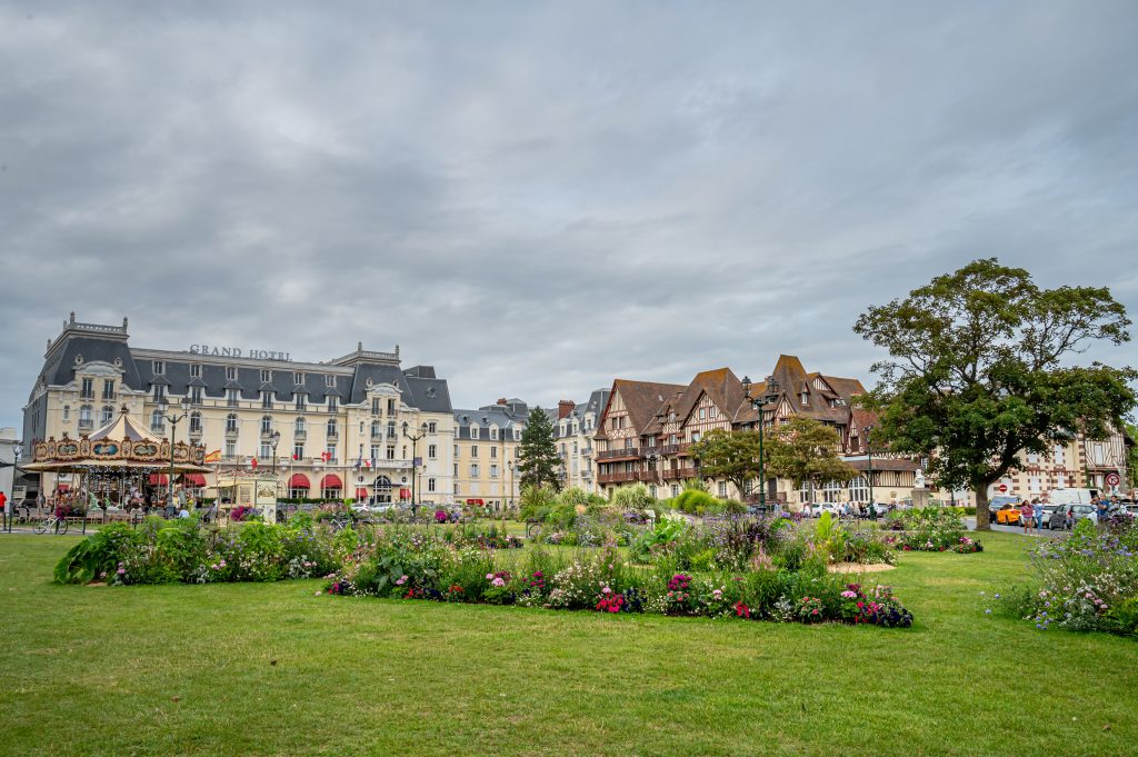 jardin grand hotel et casino cabourg