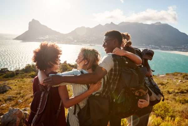 amis voyage hébergement