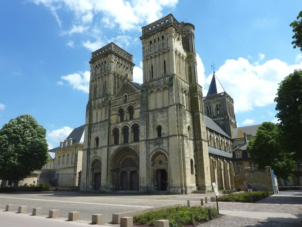 Image qui illustre: Abbaye Aux Dames à Caen - 1