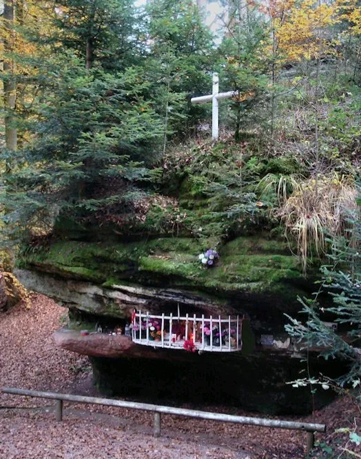 Image qui illustre: Les Roches D'olima