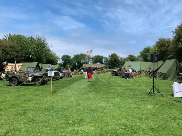 Image qui illustre: Camp De Reconstitution Militaire Us Et Civils