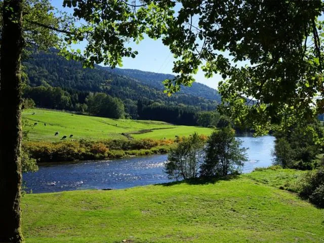 Image qui illustre: Randonnée - La Stèle De Noirgueux