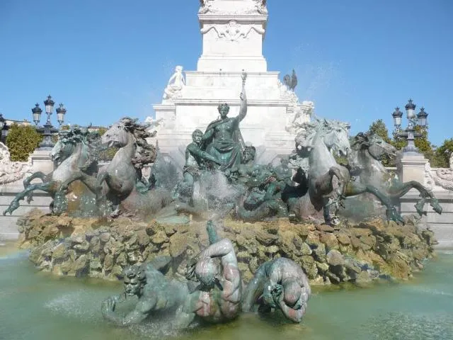 Image qui illustre: Circuit Bordeaux périmètre UNESCO