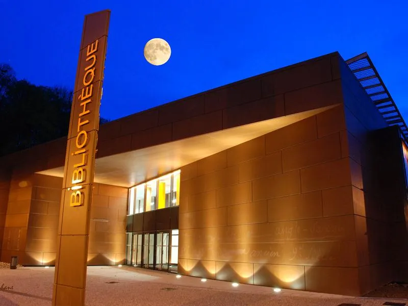 Image du carousel qui illustre: Bibliotheque Multimedia à Épinal